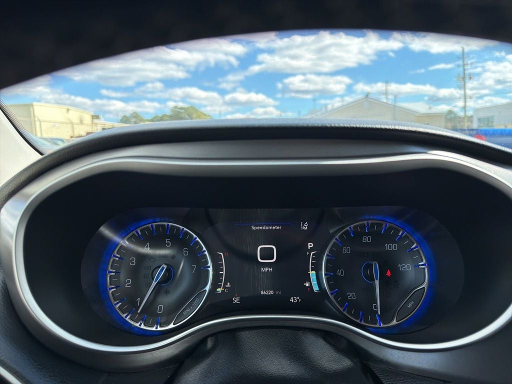 2022 Chrysler Pacifica Touring L