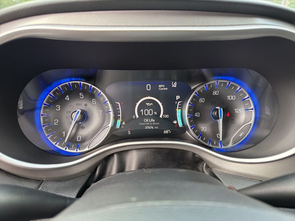 2025 Chrysler Pacifica Select