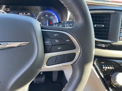 2022 Chrysler Voyager LX