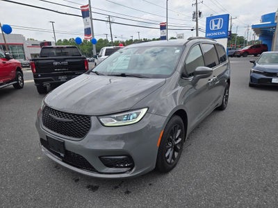 2021 Chrysler Pacifica Touring