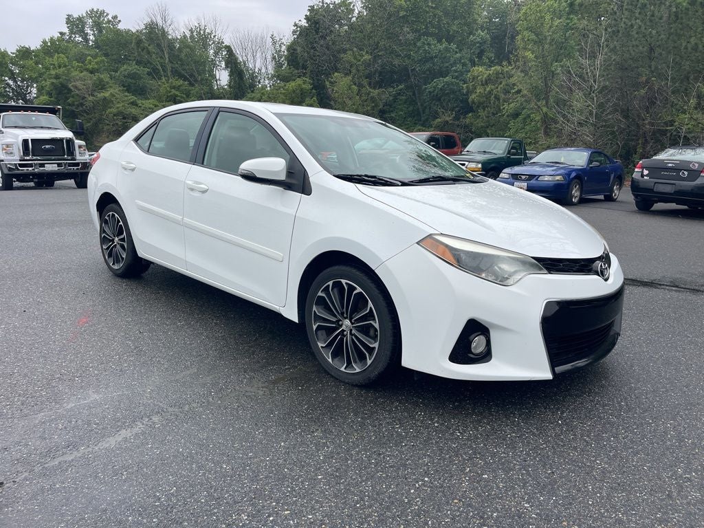 2015 Toyota Corolla S Plus