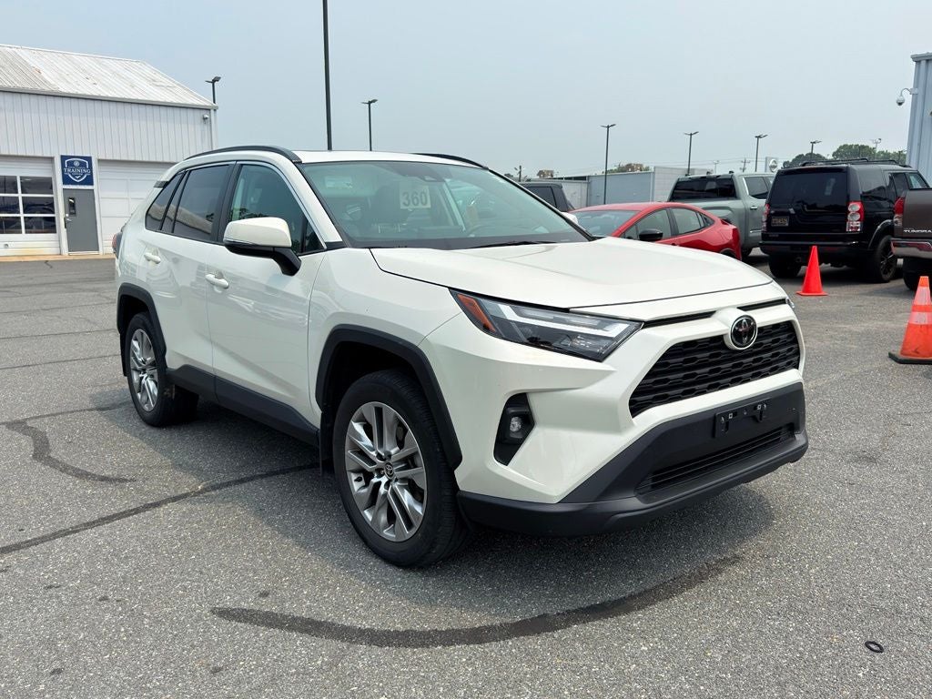 2022 Toyota RAV4 XLE Premium