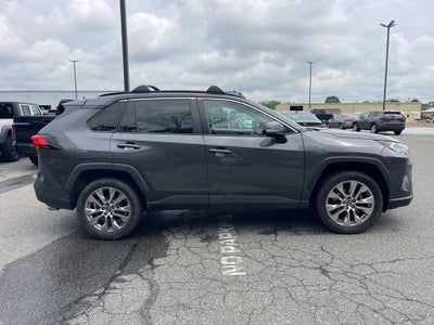 2020 Toyota RAV4 XLE Premium