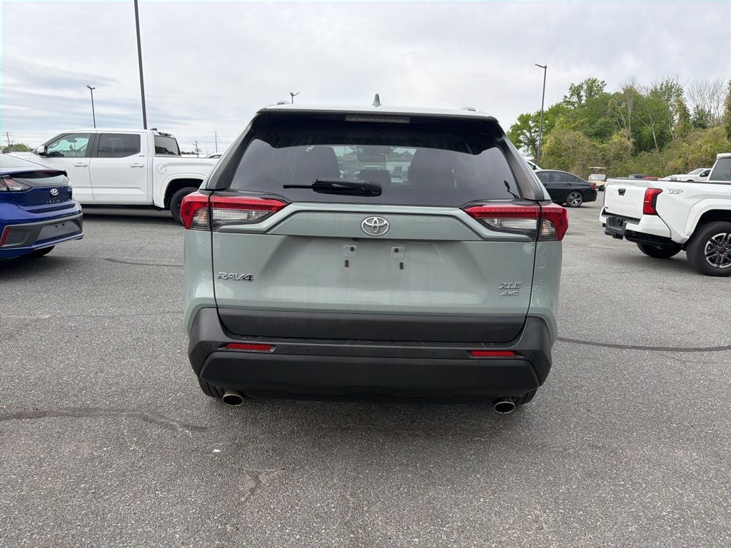 2022 Toyota RAV4 XLE Premium