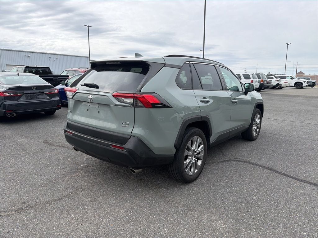 2022 Toyota RAV4 XLE Premium