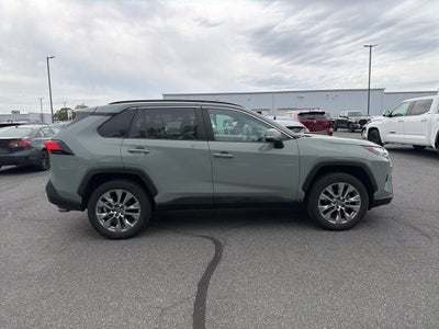 2022 Toyota RAV4 XLE Premium