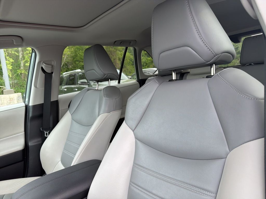 2022 Toyota RAV4 XLE Premium