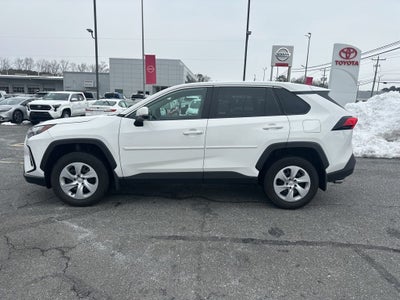 2025 Toyota RAV4 LE