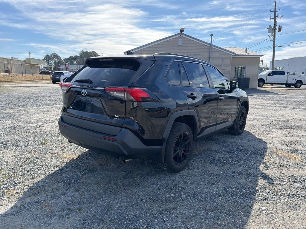 2021 Toyota RAV4 LE