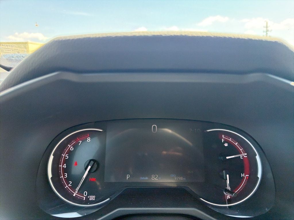 2025 Toyota RAV4 XLE