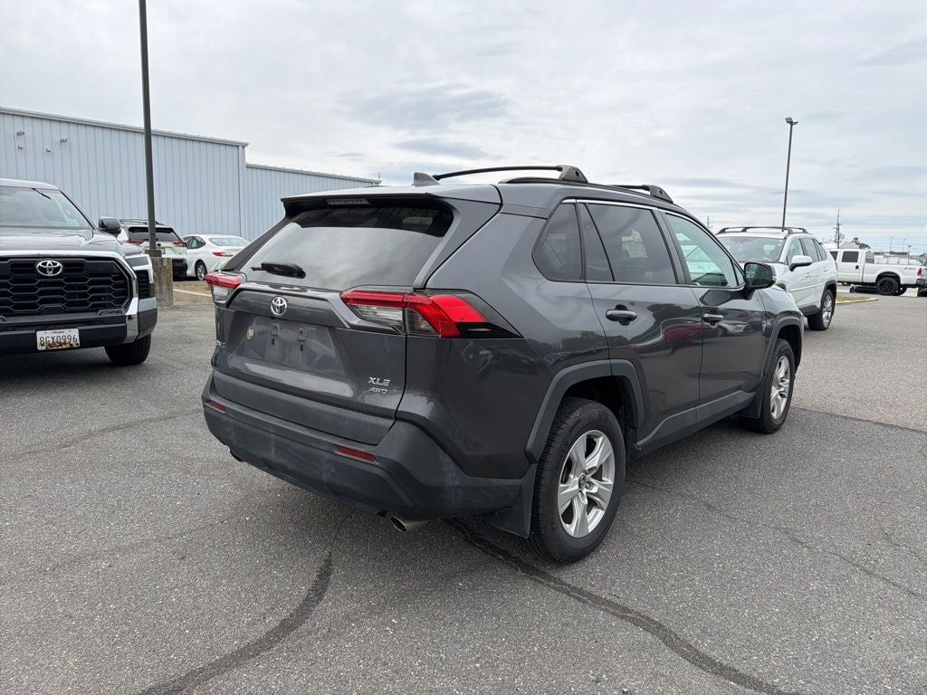2020 Toyota RAV4 XLE