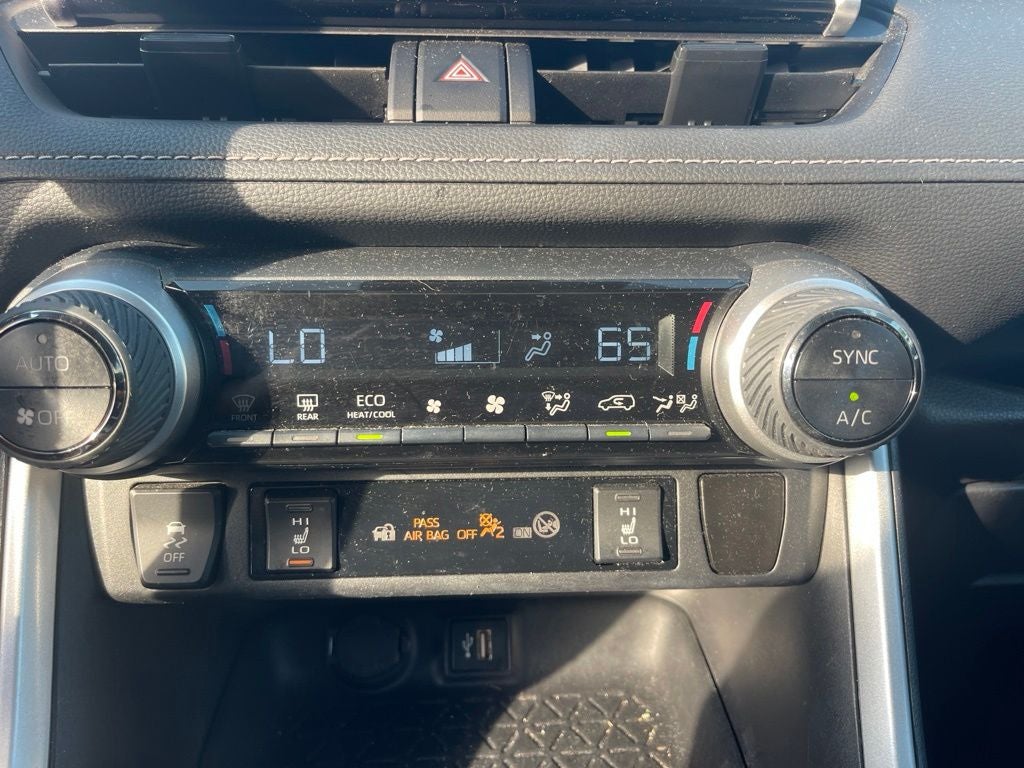 2023 Toyota RAV4 Hybrid XLE