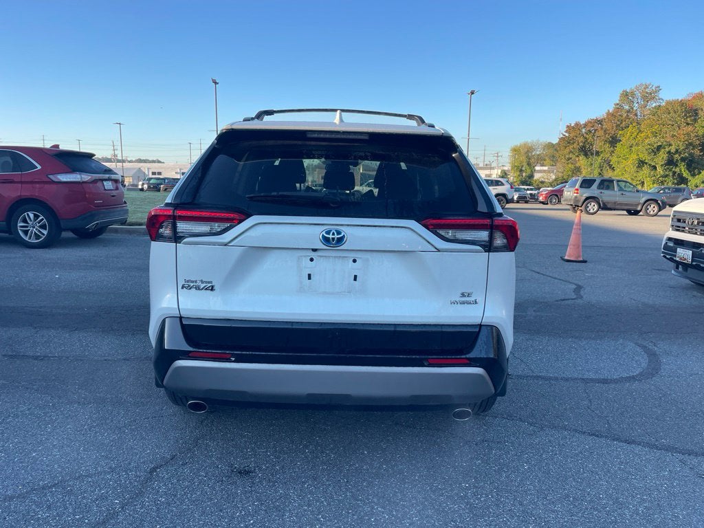 2023 Toyota RAV4 Hybrid SE