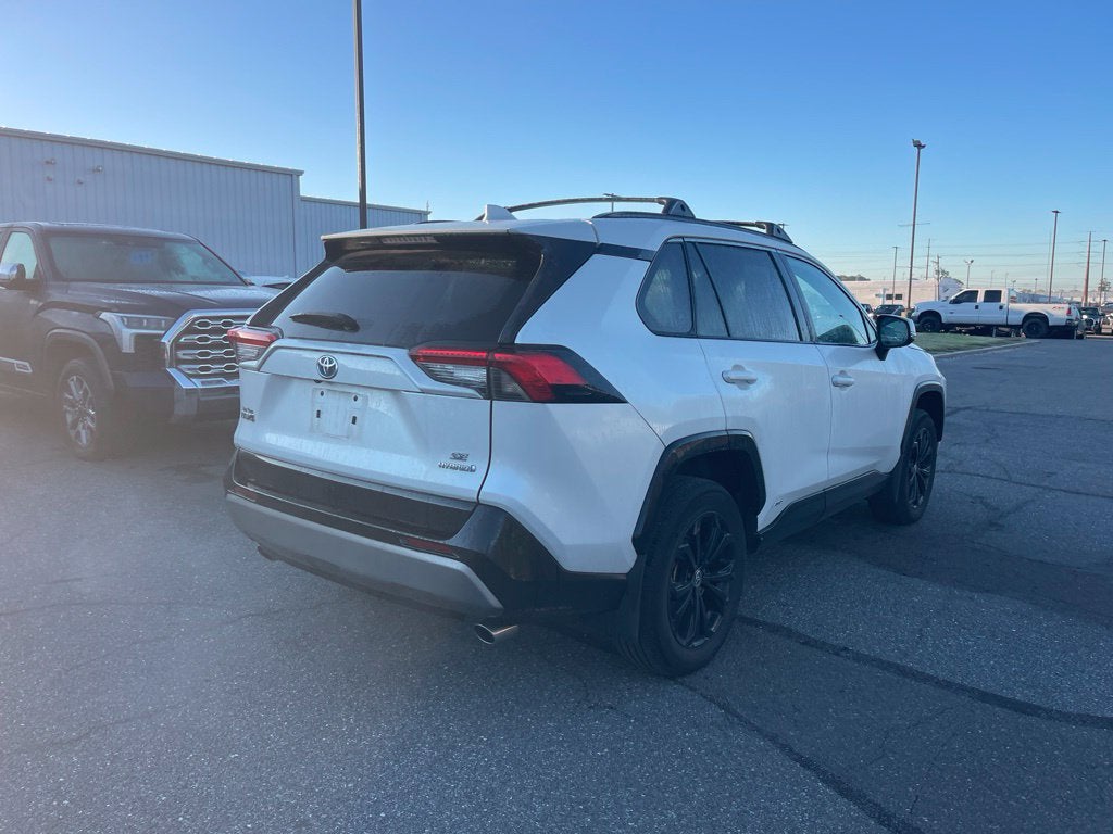 2023 Toyota RAV4 Hybrid SE