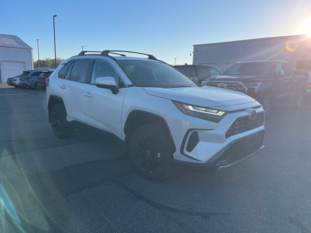 2023 Toyota RAV4 Hybrid SE