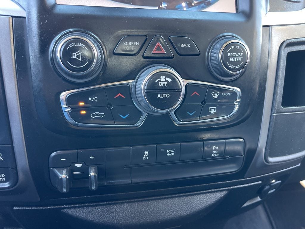 2022 RAM 1500 Classic SLT
