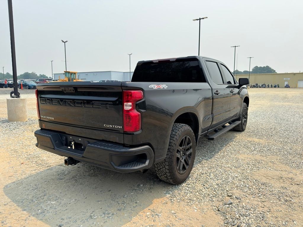 2022 Chevrolet Silverado 1500 Custom