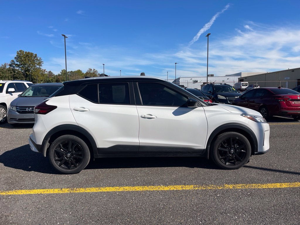 2023 Nissan Kicks SV