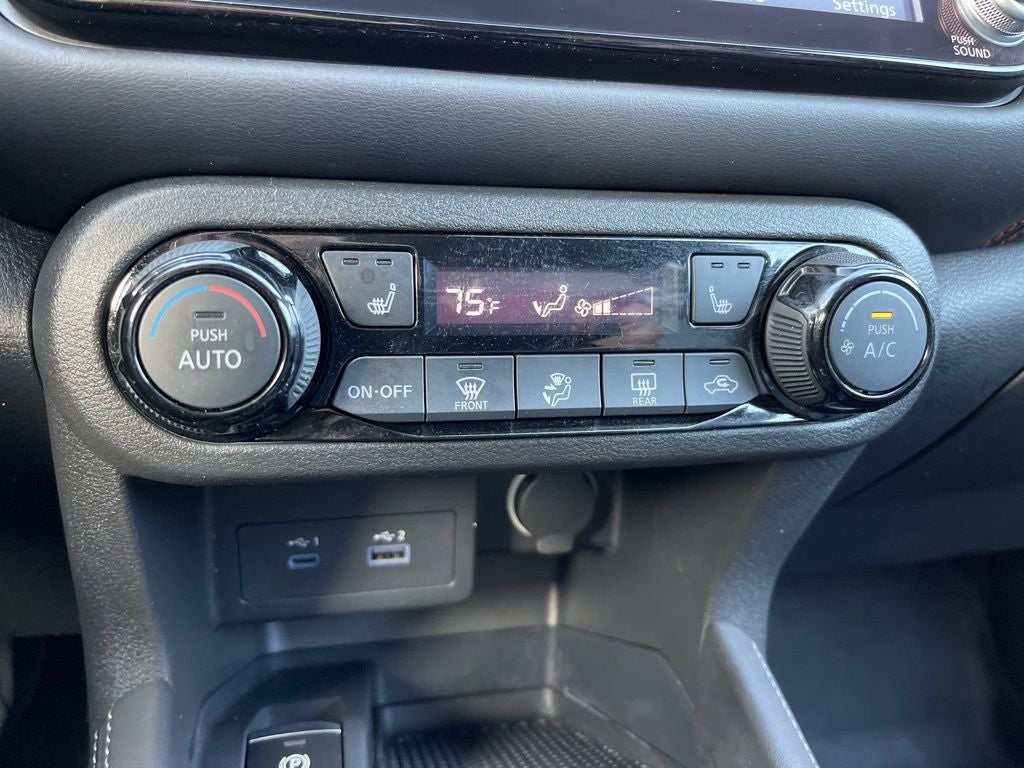 2024 Nissan Kicks SR