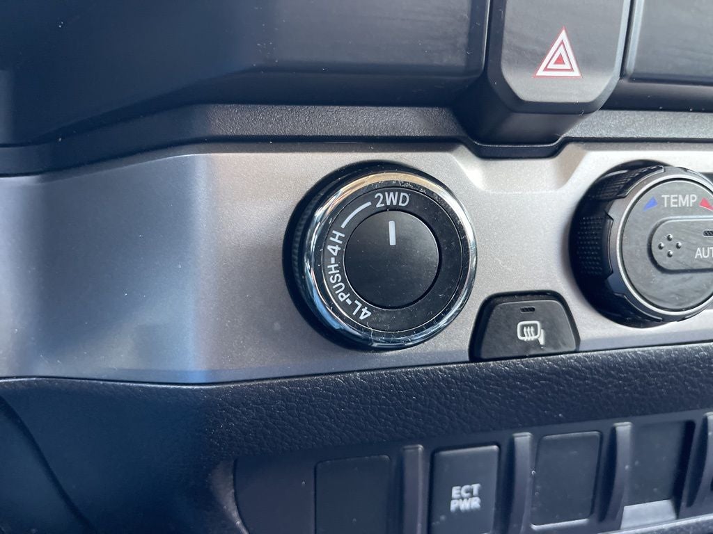 2022 Toyota Tacoma SR V6