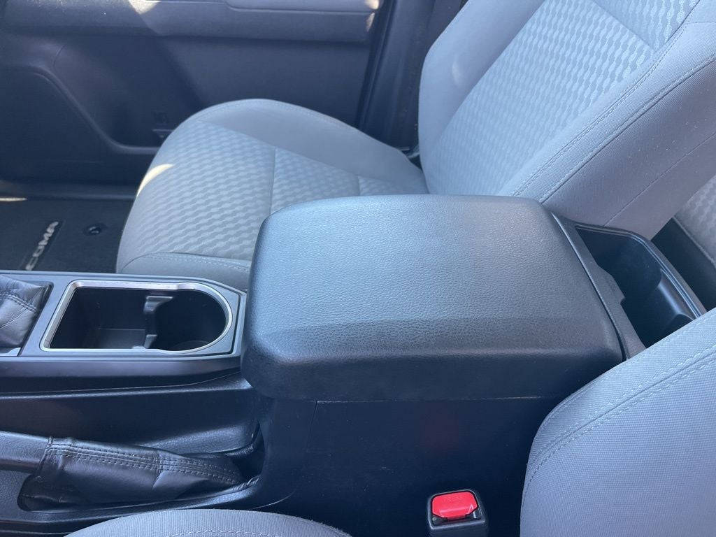 2022 Toyota Tacoma SR V6