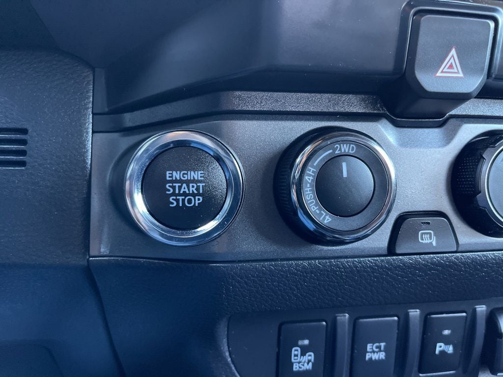 2022 Toyota Tacoma TRD Off-Road V6