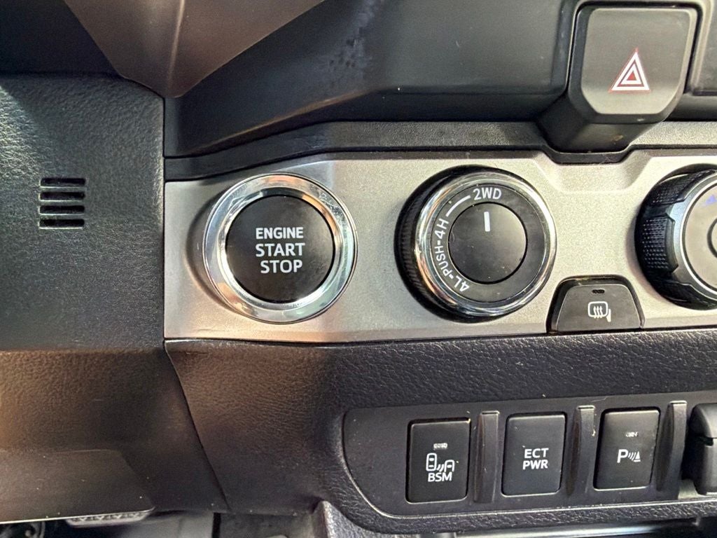2023 Toyota Tacoma Limited V6