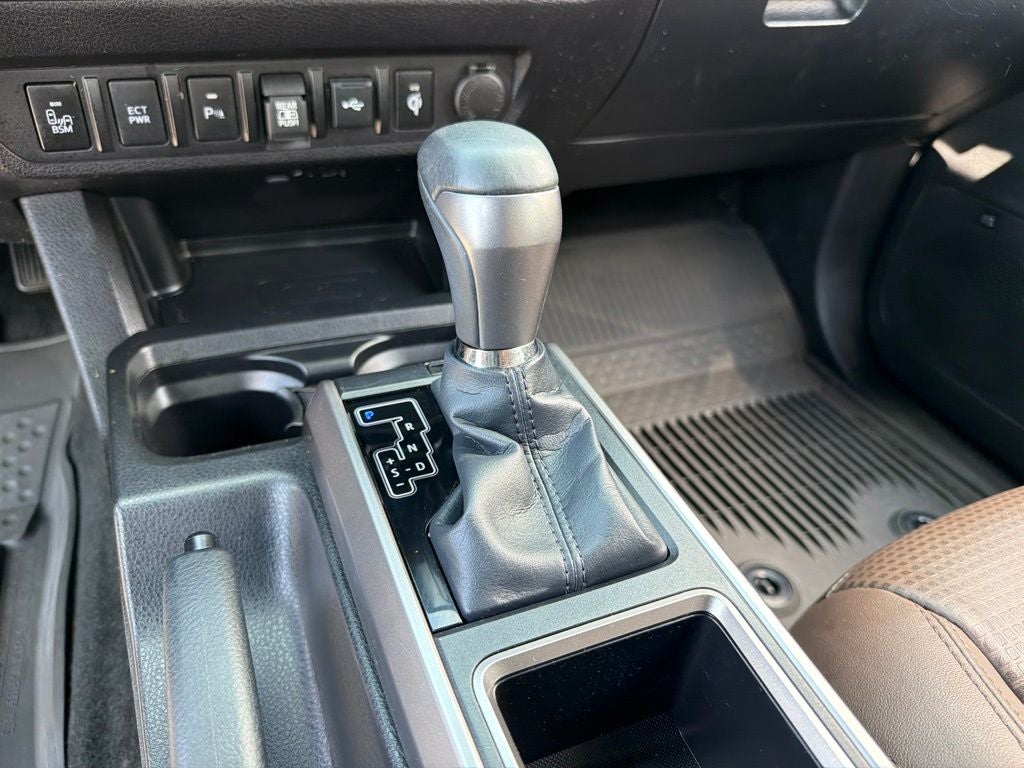 2023 Toyota Tacoma Limited V6