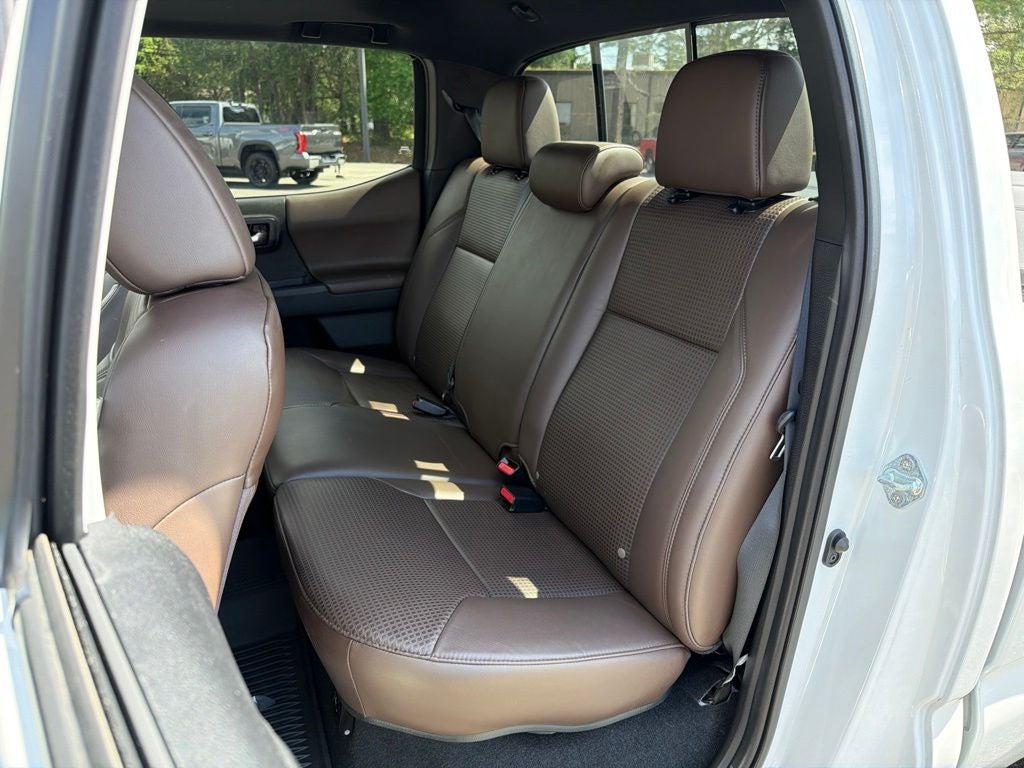 2023 Toyota Tacoma Limited V6