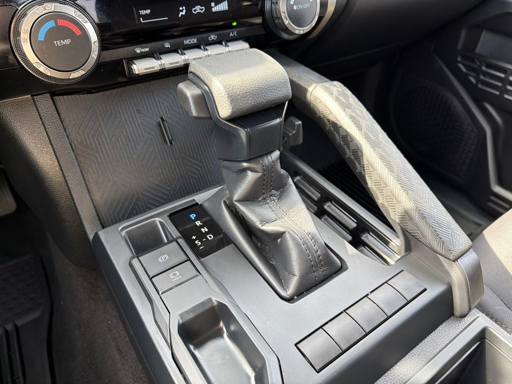 2025 Toyota Tacoma SR
