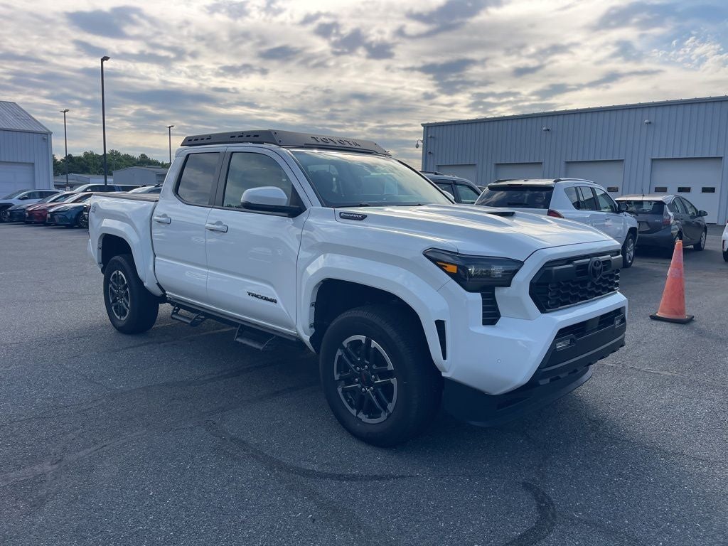 2025 Toyota Tacoma Hybrid TRD Sport