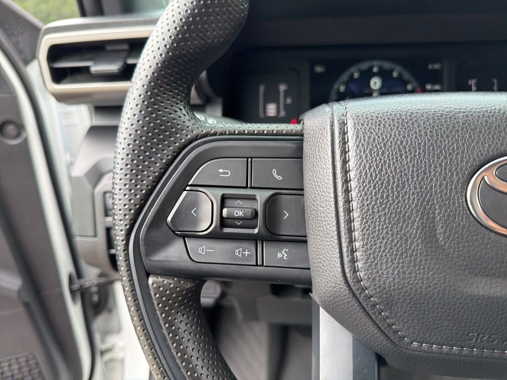 2025 Toyota Tacoma SR