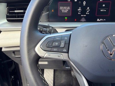 2025 Volkswagen Tiguan 2.0T SE