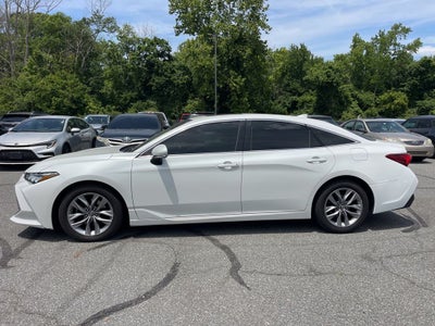 2019 Toyota Avalon XLE
