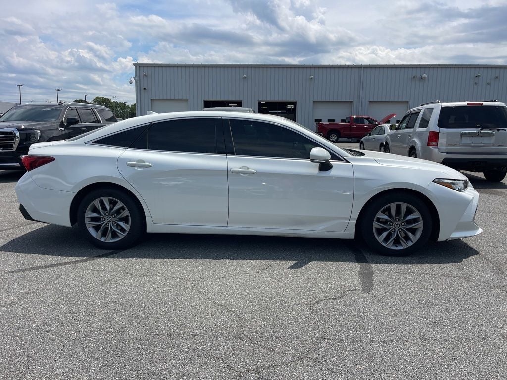 2019 Toyota Avalon XLE