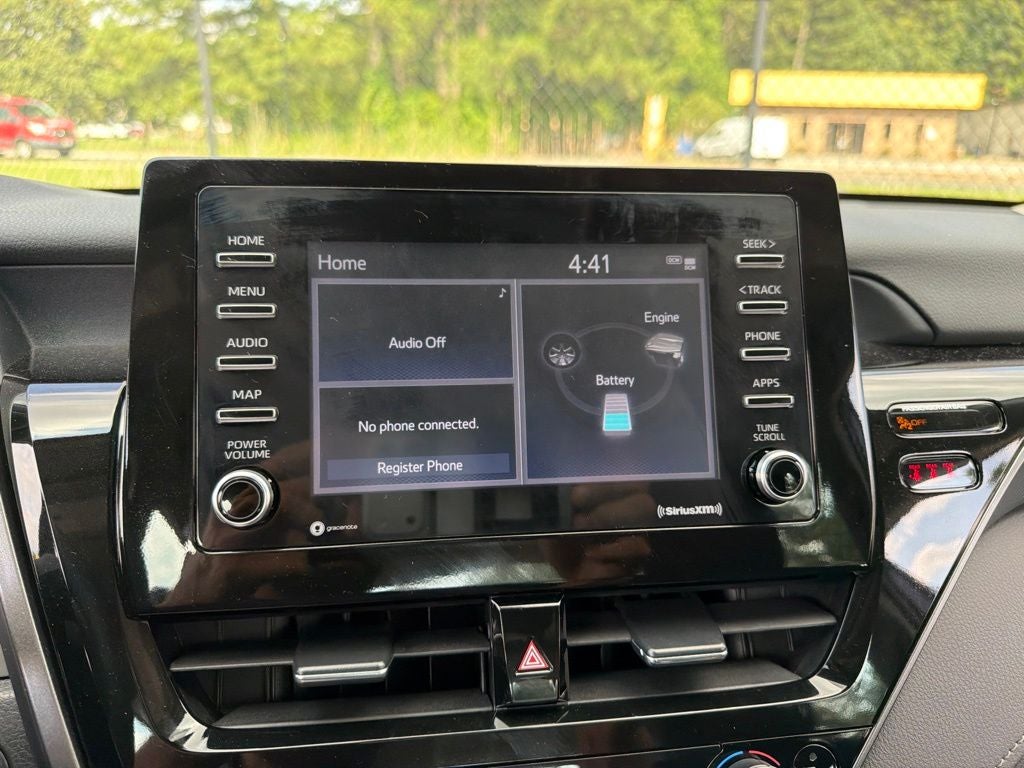 2024 Toyota Camry Hybrid LE