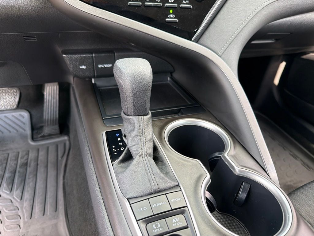 2024 Toyota Camry Hybrid LE