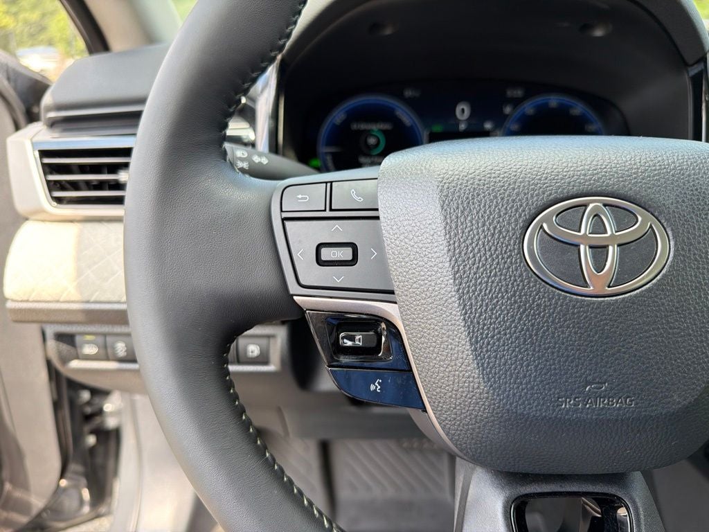 2025 Toyota Camry XLE
