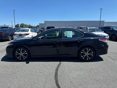 2020 Toyota Camry SE