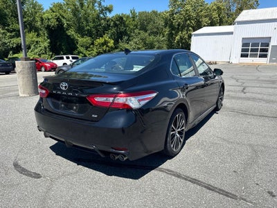 2020 Toyota Camry SE