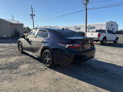 2022 Toyota Camry SE