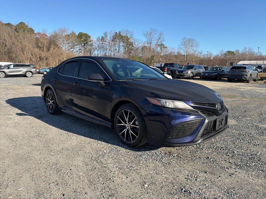 2022 Toyota Camry SE