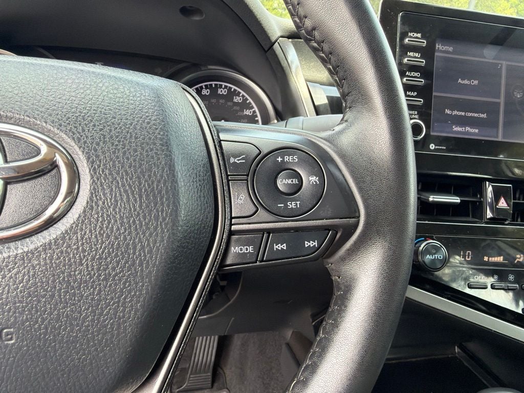 2024 Toyota Camry Hybrid SE