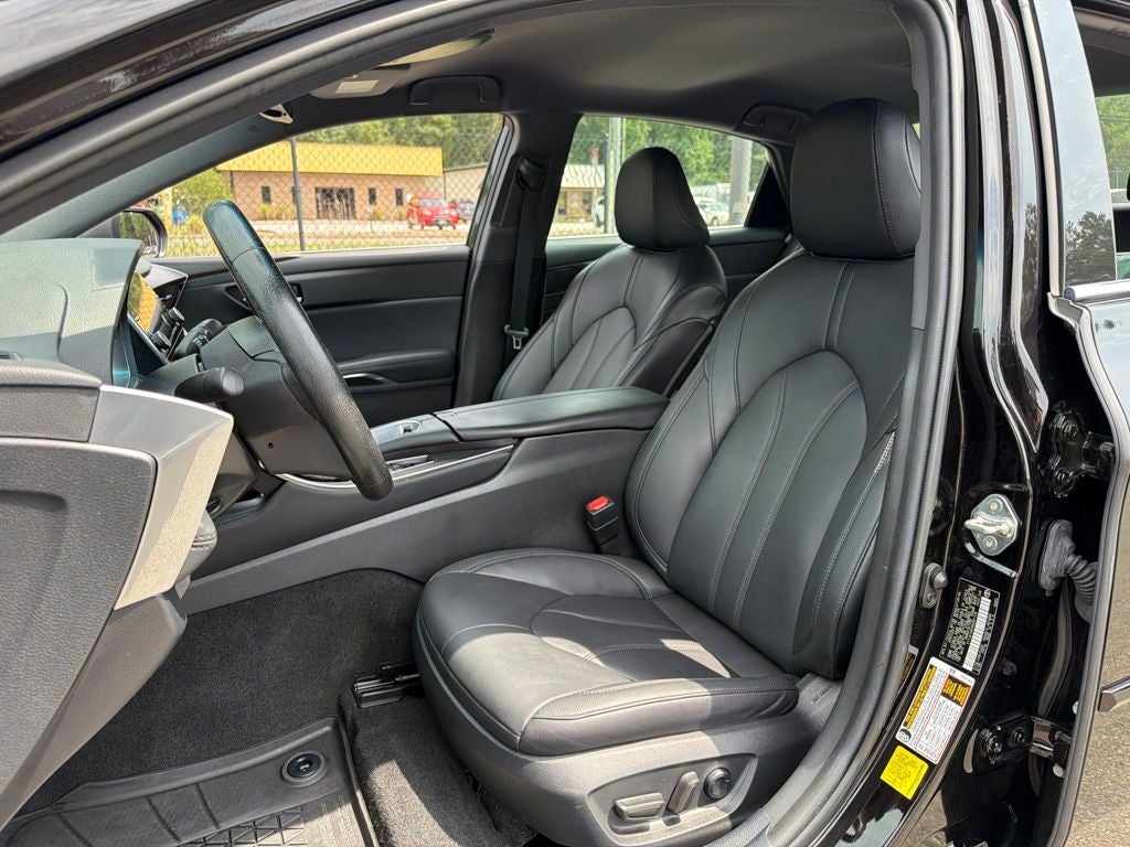 2021 Toyota Avalon Hybrid XLE Plus