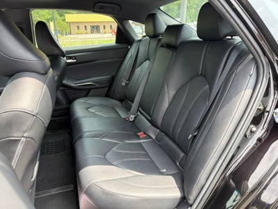 2021 Toyota Avalon Hybrid XLE Plus