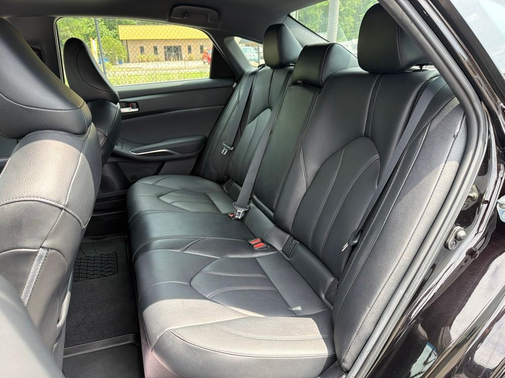 2021 Toyota Avalon Hybrid XLE Plus