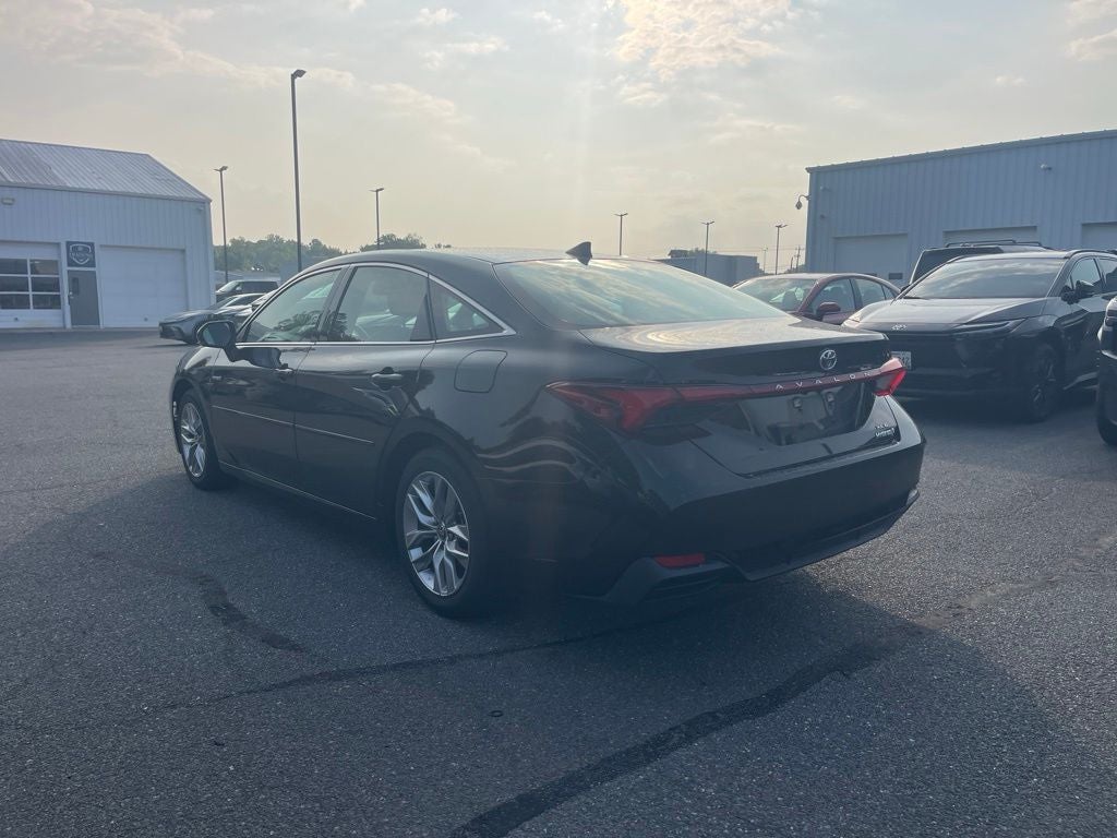 2021 Toyota Avalon Hybrid XLE Plus
