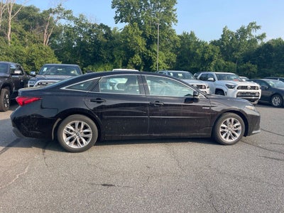 2021 Toyota Avalon Hybrid XLE Plus