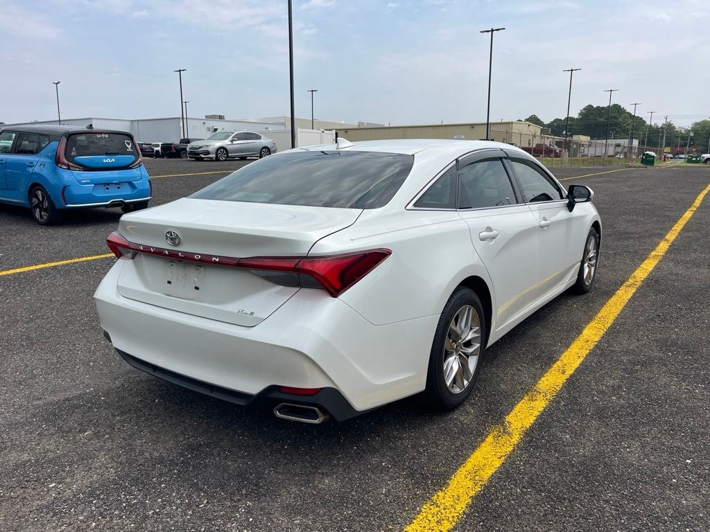 2021 Toyota Avalon XLE