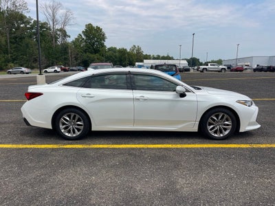 2021 Toyota Avalon XLE